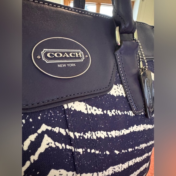 Coach Legacy Leather Purple Zebra Print Candace Carryall Purse Satchel LIKE NEW - Picture 4 of 11